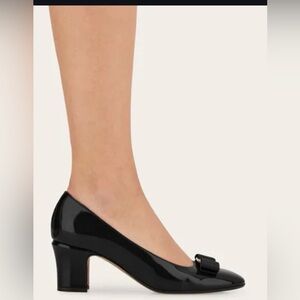 BOCCI Vintage Black Patent Leather Pump Heels Size 36.5